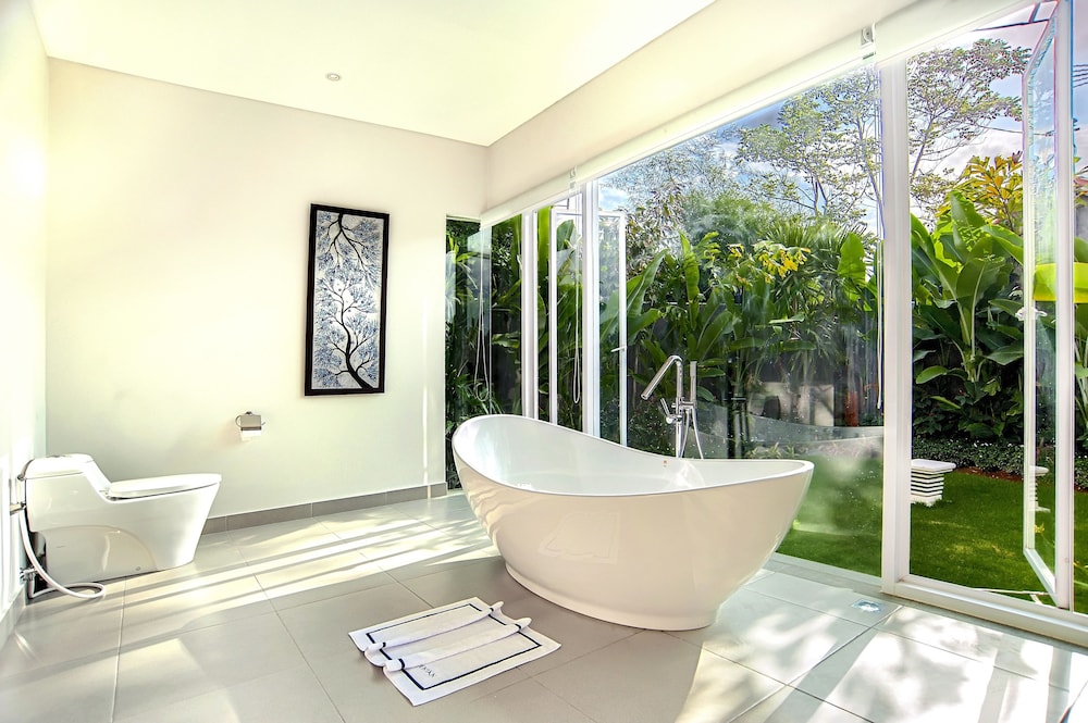 Villa Yenian by Villa Finder