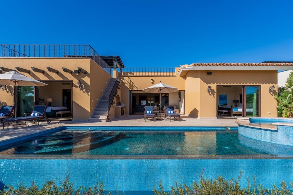 4BD Diamante Spacious Patio and Private Pool