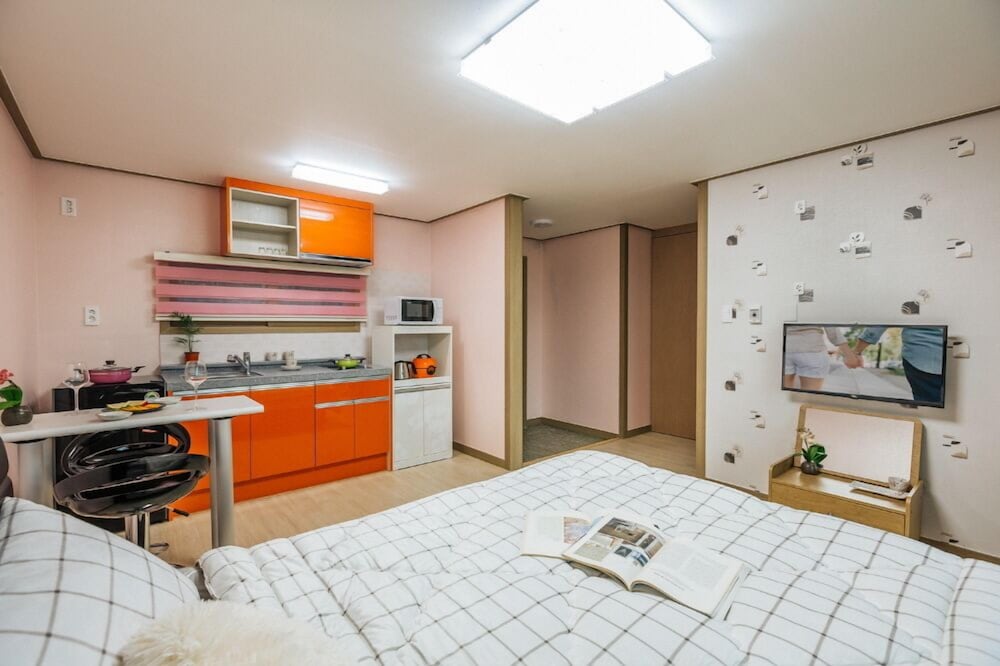 hotel room
