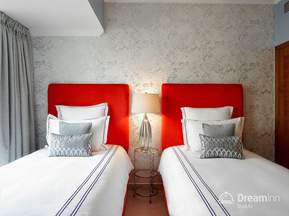 Dream Inn Dubai Duplex Marina Quays