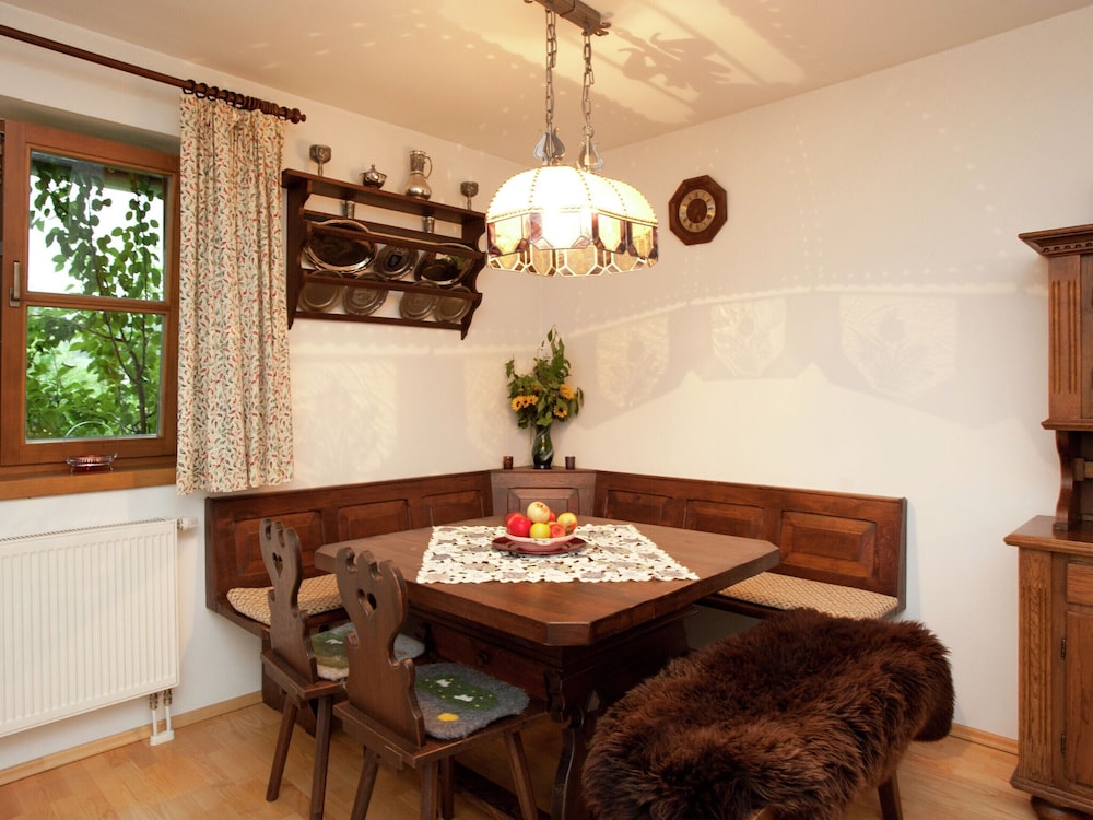 Flat in Mittersill Near Ski Slopes