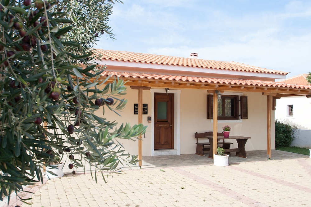 Four Seasons Villas