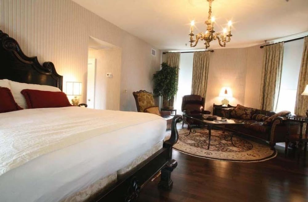 The Martha Washington Inn And Spa