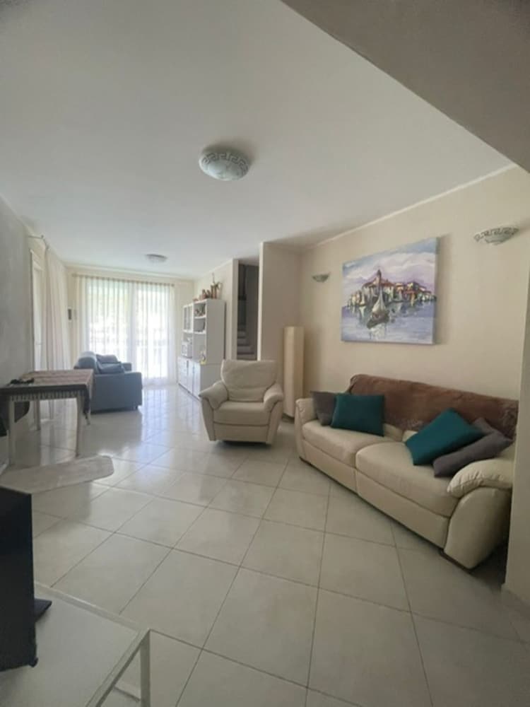 Delightful Villa With Garden and Pool in Albarella