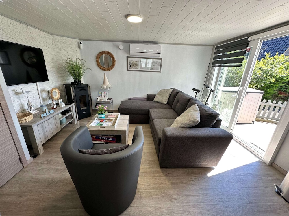 Charming Chalet With Garden