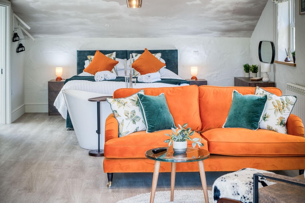 The Pig Sty - 1 Bedroom Studio - Princes Gate