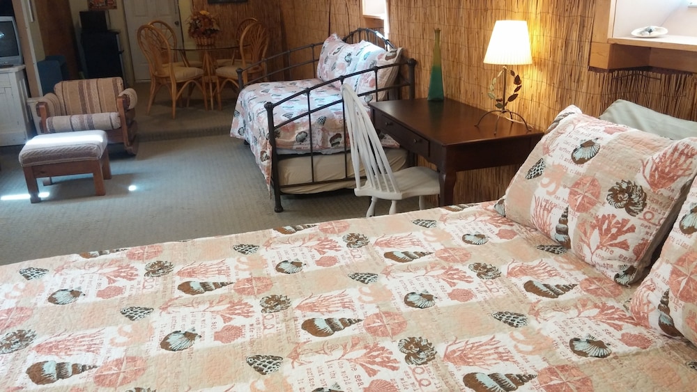 Island Guest House B&B