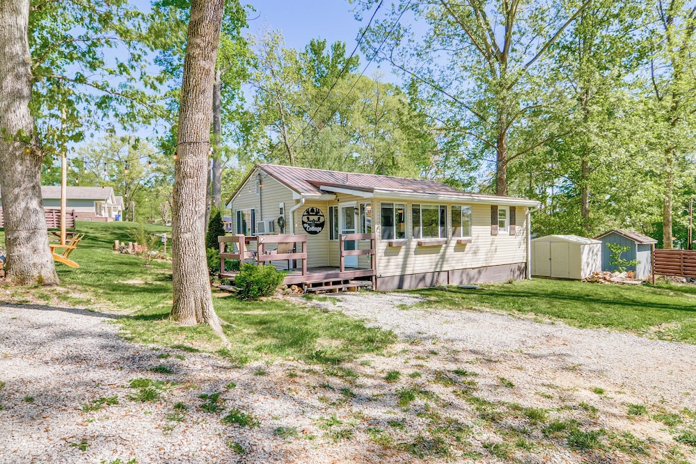 Pet-friendly Somerset Cottage Near Boat Ramps!