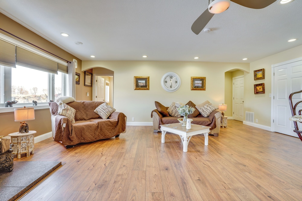 10-acre Plot: Peaceful Getaway in Webster!