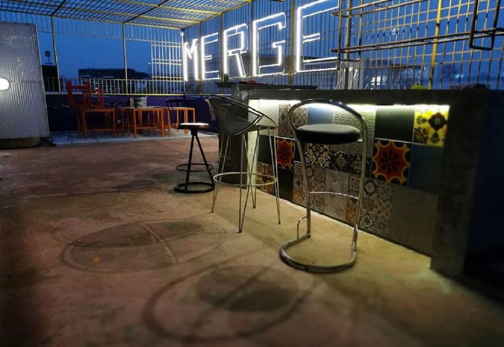 Merge Hostel