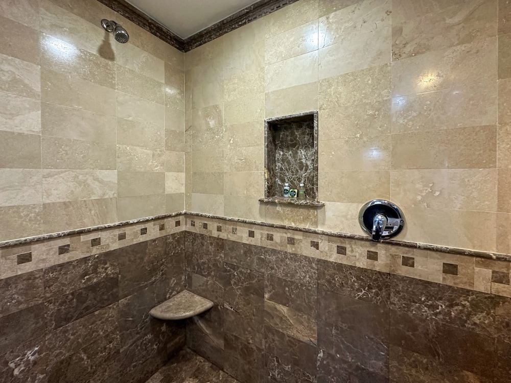 Amazing Location Close to it all Great Price