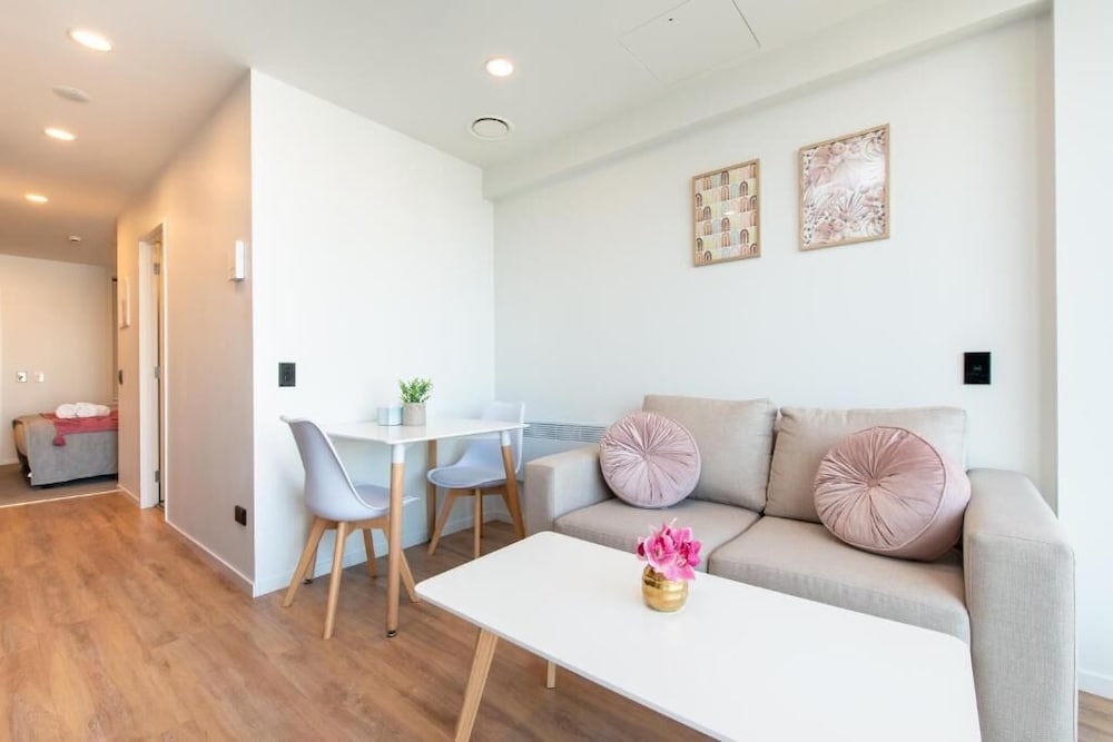 Sky Stars CBD Apartments