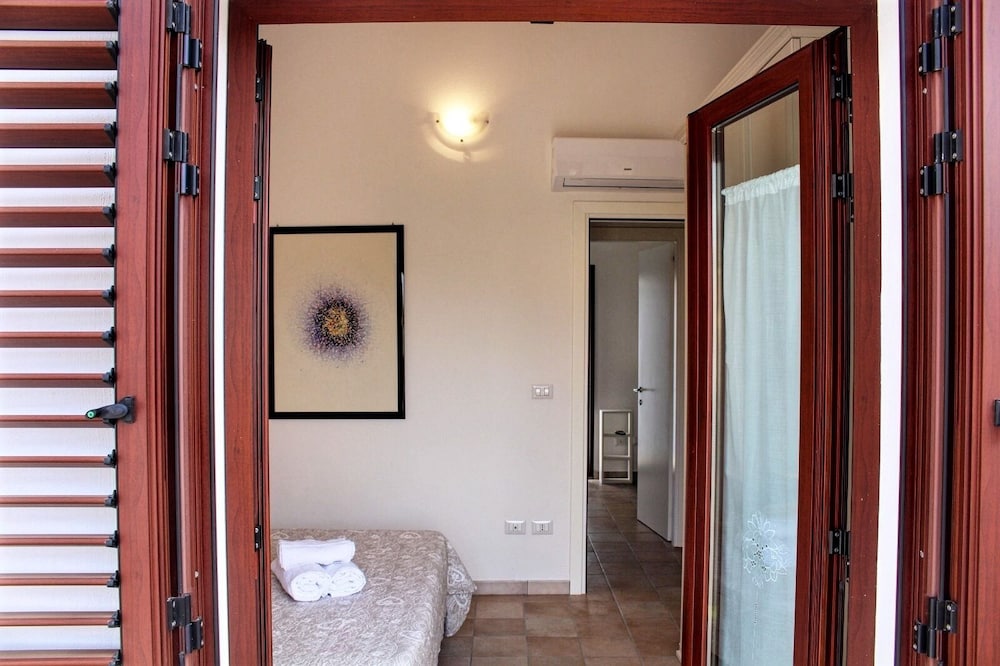 Residence Bianco Navarrese C view 4
