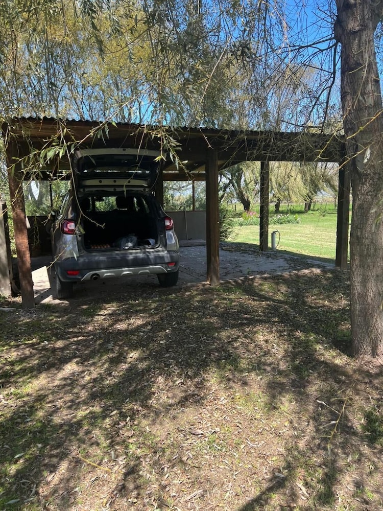 Munay Rural Home Near the Lake