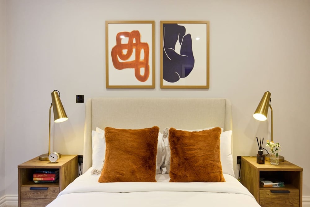 The Bayswater Retreat - Adorable 3bdr Flat With Balcony