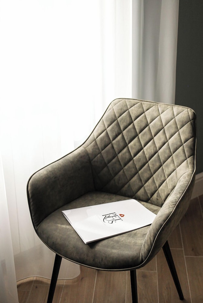 PETRUS Rooms