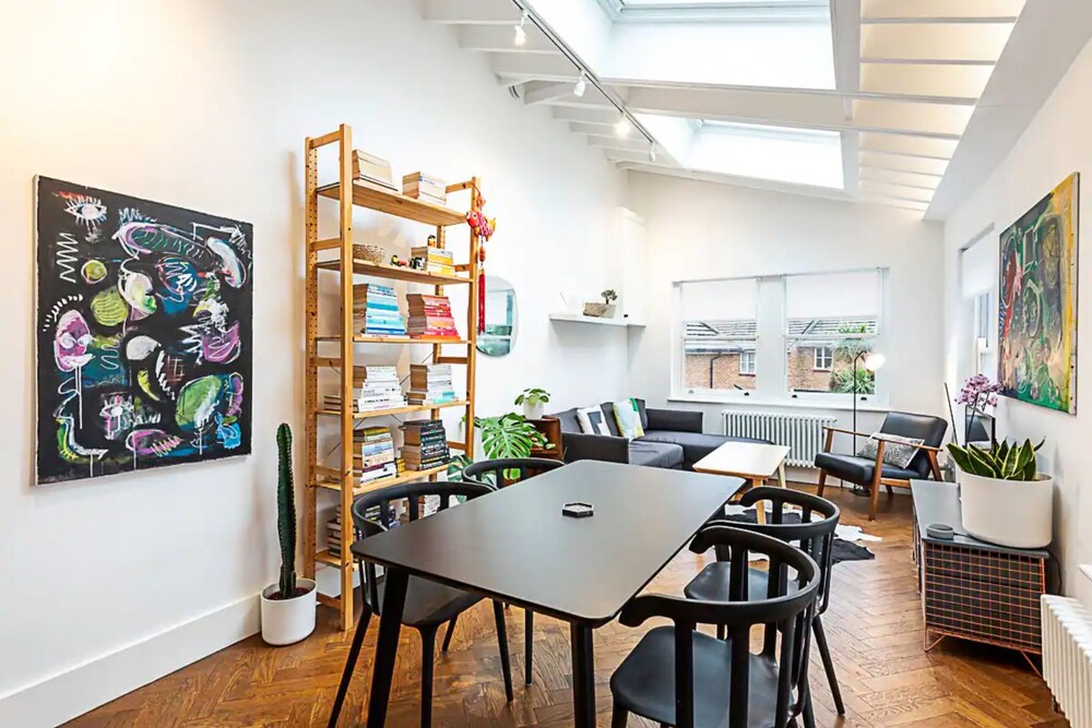 Stylish and Spacious 1BD in Clapton