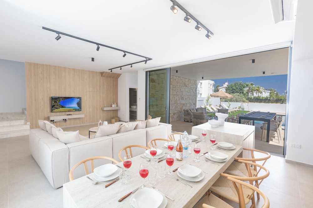 Ayia Napa Orea Villa OR9