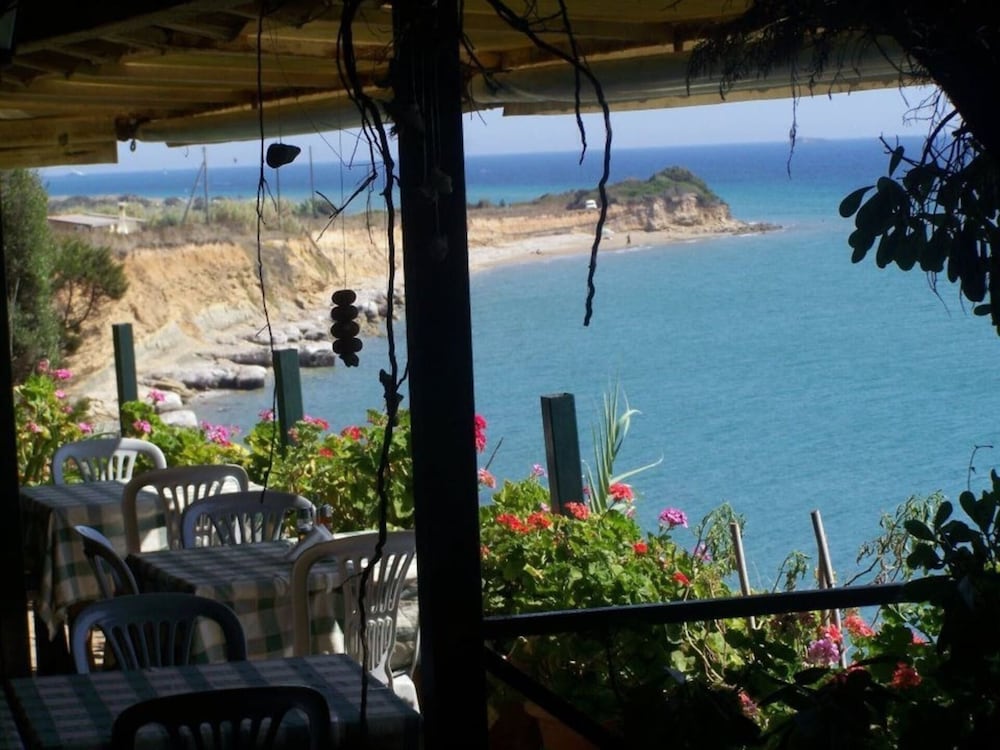 Captivating Studio in Halikounas, Greece view 5