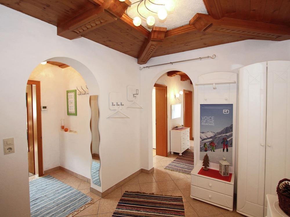 Apartment in Stumm Near Ski Slopes view 3