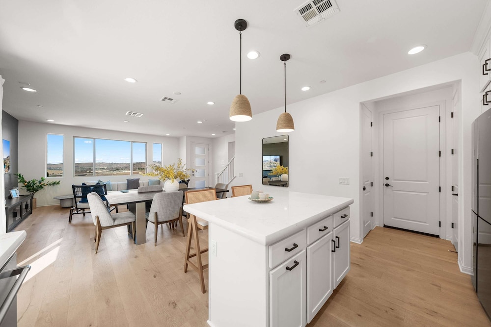 @ Marbella Lane - Curated 5BR in Upscale RMV Haven