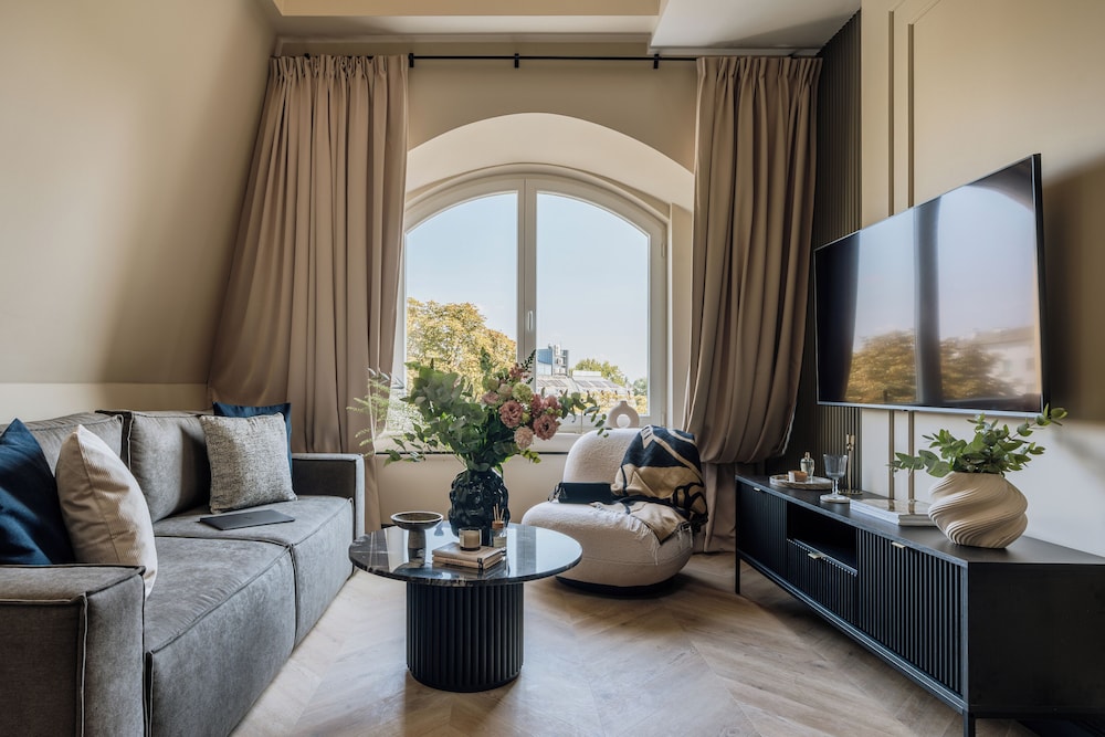 Azure Palace - Loft Affair Collection
