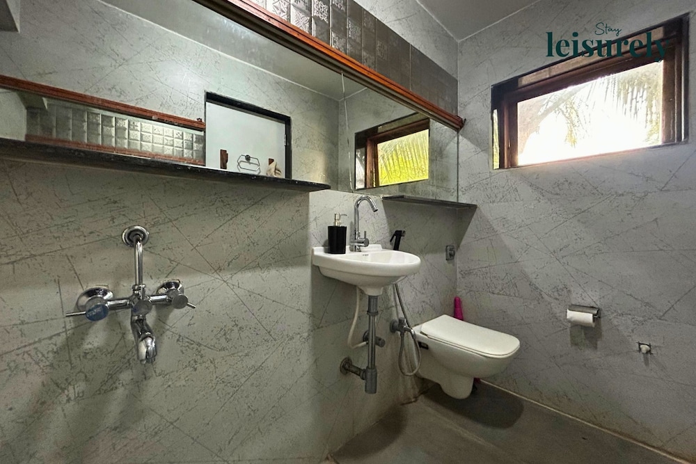Stay Leisurely Blue Leaf 3BHK Alibaug