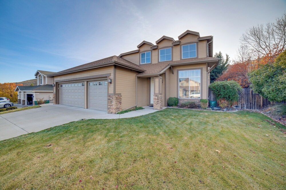 Ski Getaway w/ Hot Tub: Reno Home By Attractions