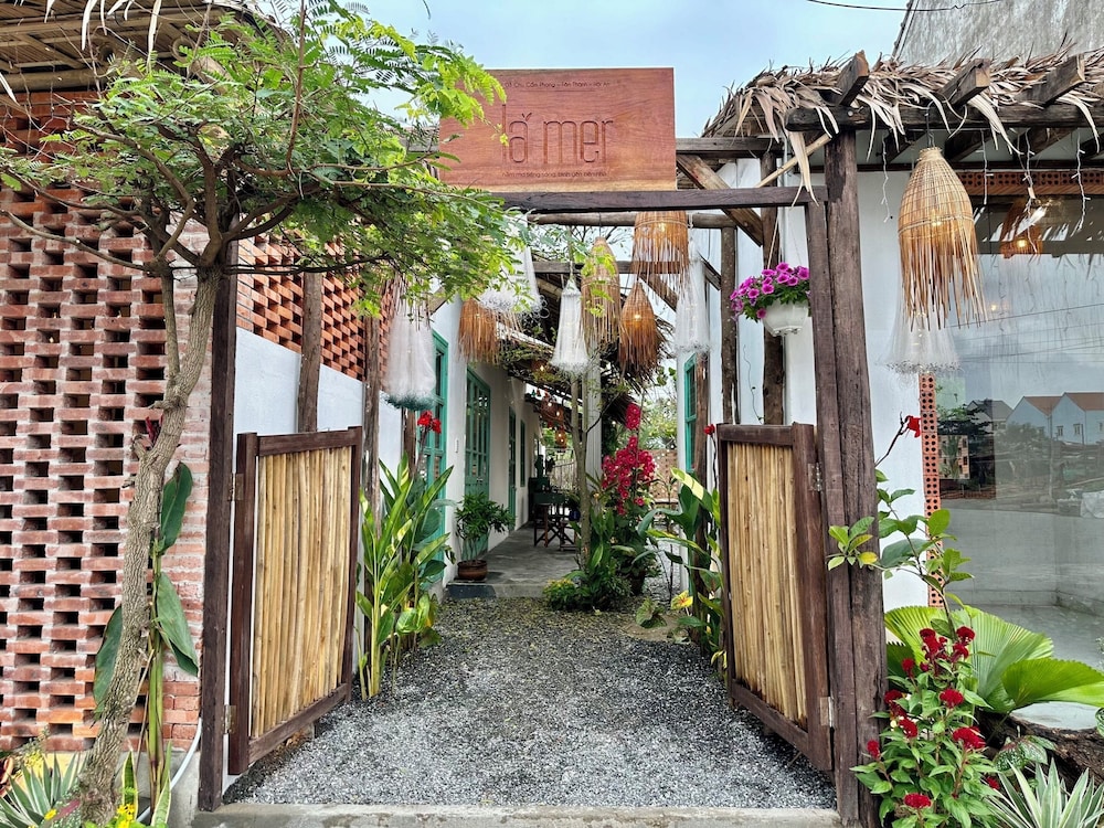 An Bang Beachside Boutique Homes & Villas