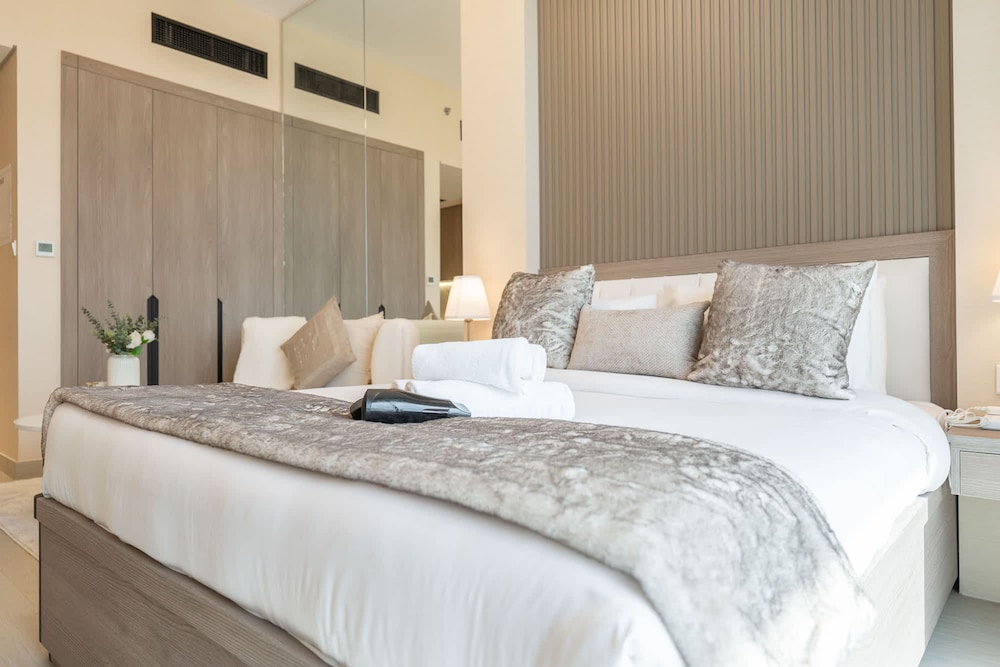 Heart Captivating Studio in Laya Heights