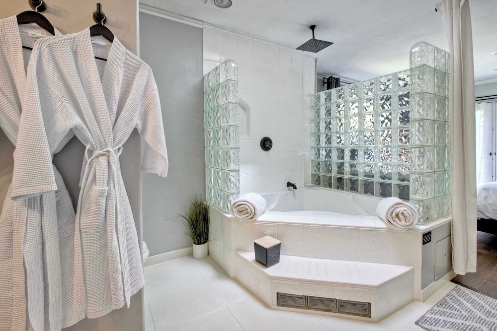 O-side Oasis - Luxury Stay for 7