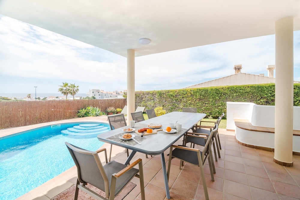 Villa Maricel - Villa With Private Pool. Free Wifi