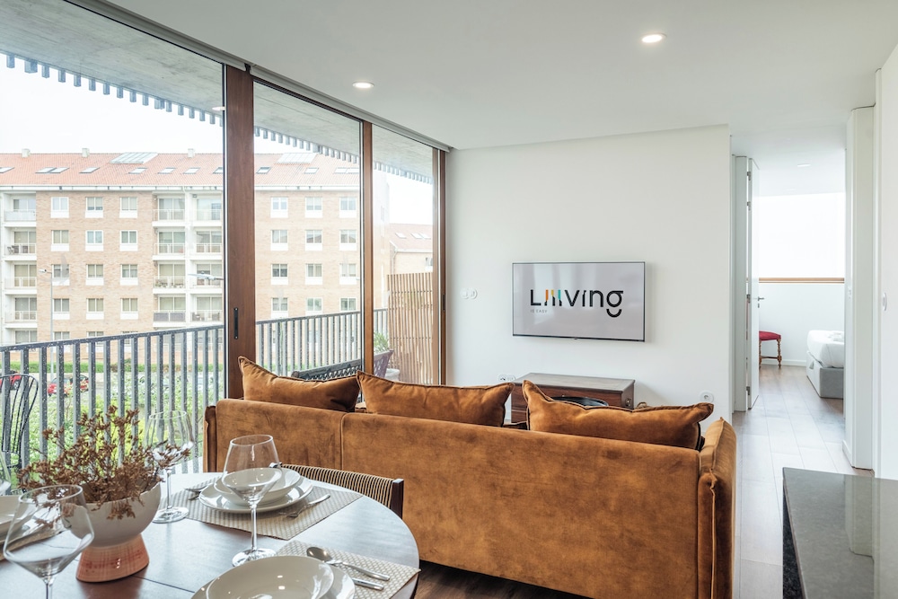 Liiiving - Warm Vintage Apartment