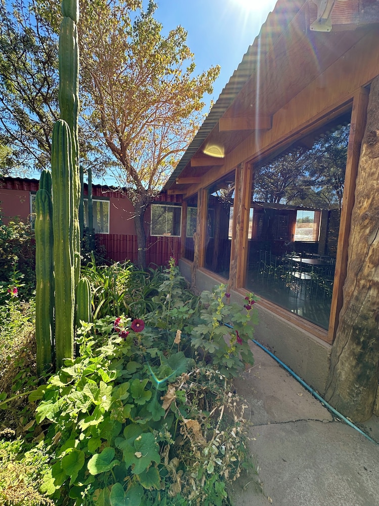 hostal qachisolcor