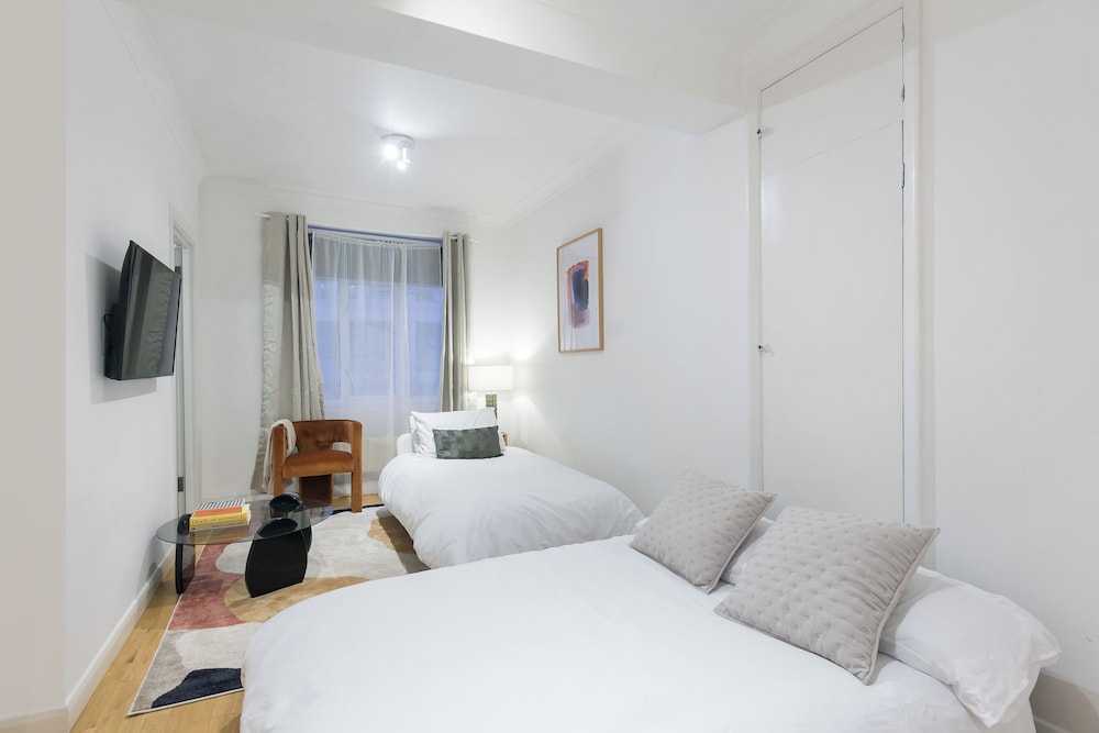 Perfectly Located Apartment Above Tube Station