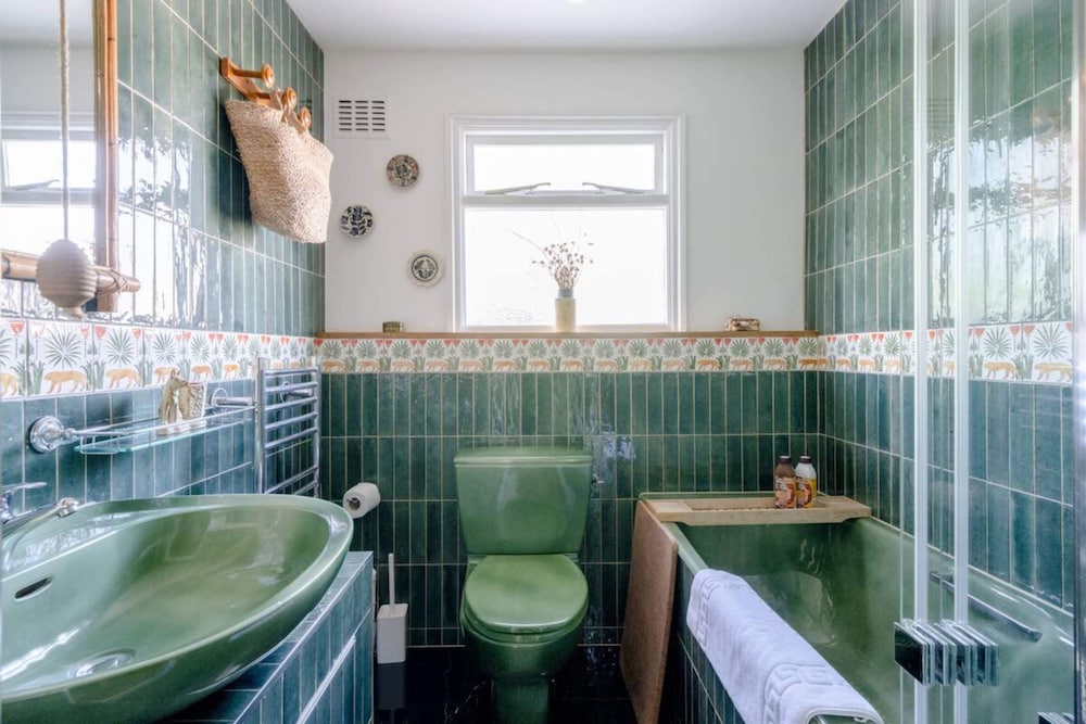 Unique Vintage-style 3BD Flat - Dalston