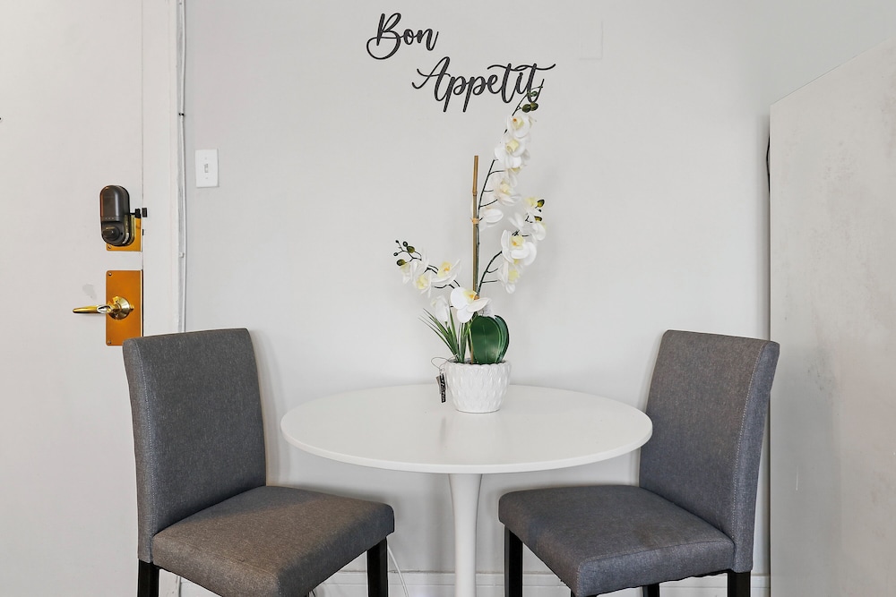 1BR Apt in Hyde Park - Kenwood 5220 rep