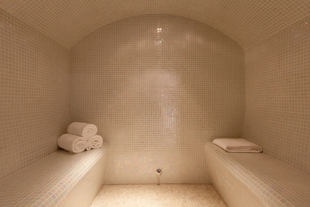 AC Hotel Paris Le Bourget Airport by Marriott
