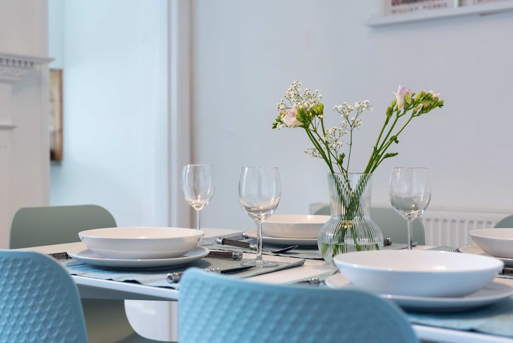 Host Stay Caversham Westfield House