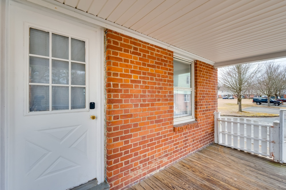 Easthampton Vacation Rental - Walk to Breweries! view 4