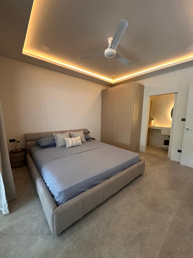 Beachside Residence