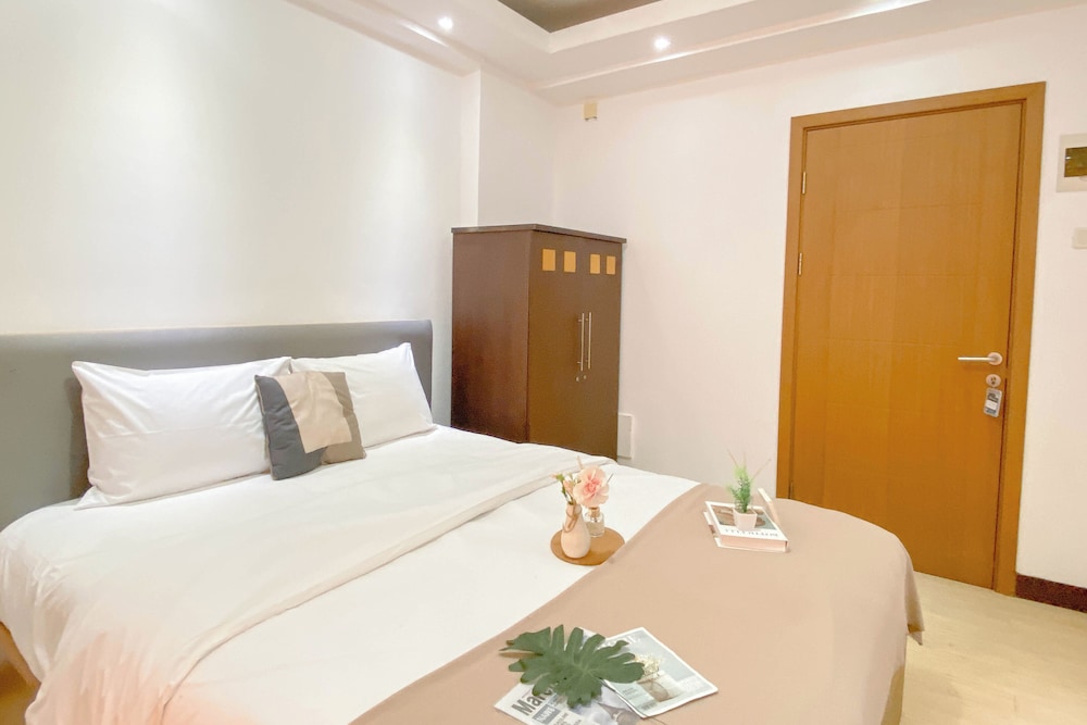 Minimalist Studio Apartment At Cinere Resort