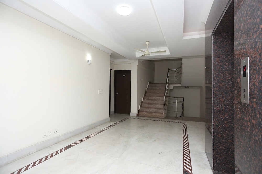 OYO 15822 Ryan Residency