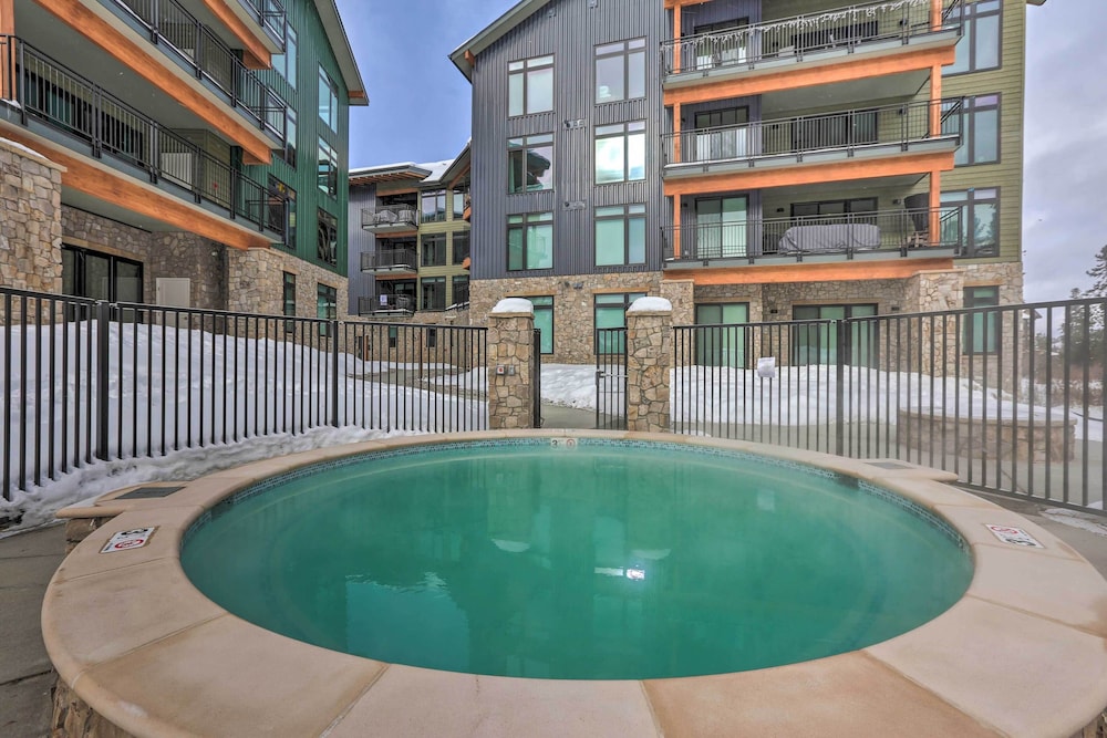 Mountain-view Condo in Downtown Winter Park!