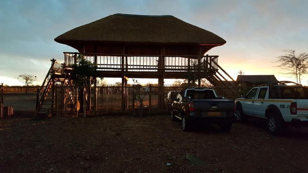 Makumutu Lodge & Campsite
