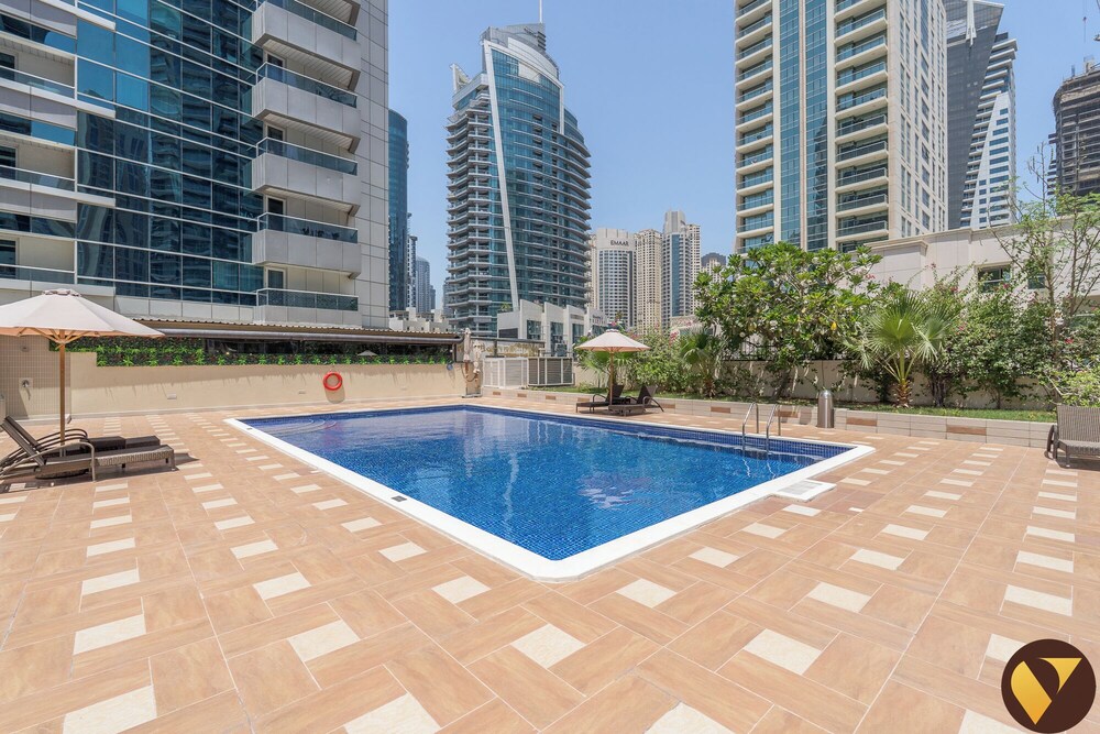 Diamond 5 Marina Walkable to Metro Beach