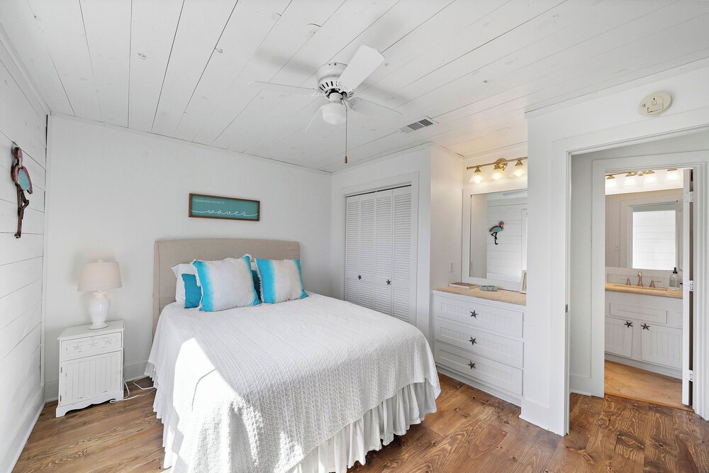 Coastal Cottage by Ryson Vacation Rentals
