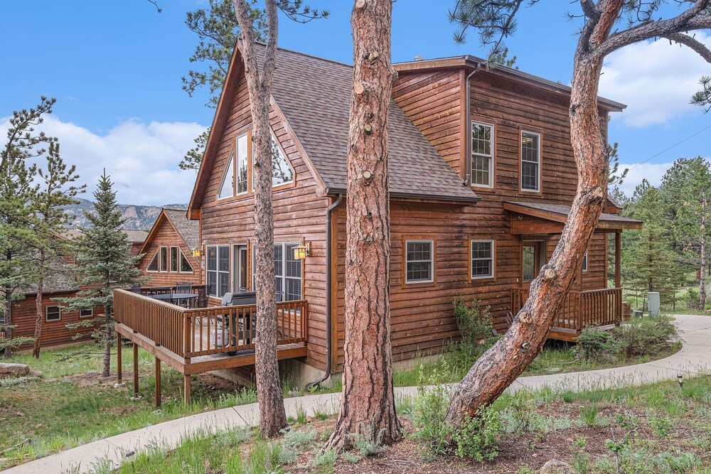 Cozy Solitude Cabins - Estes Park CO