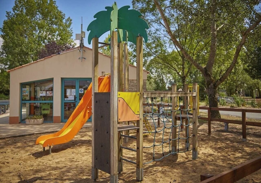 Camping Marvilla Parks - Clos Cottet