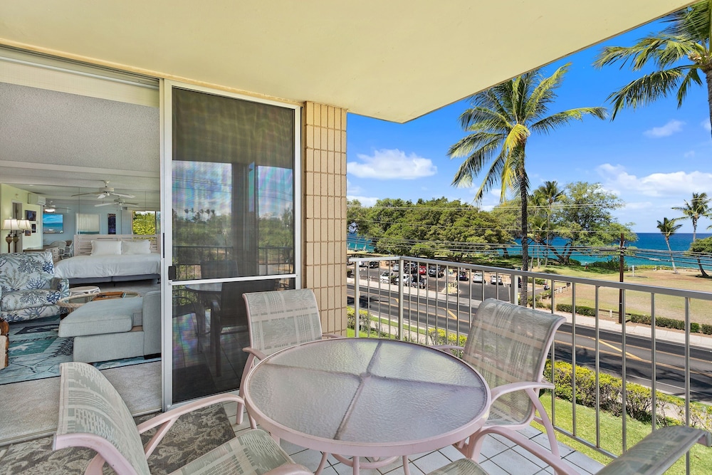 Haleakala Shores A-301 - Golden Sand Beaches, Ocean Views, Sleeps 6, Split AC!